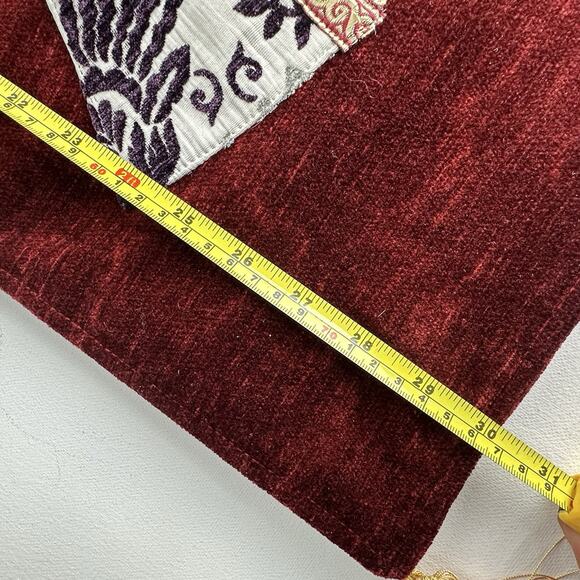 oriental wall hanging tapestry Trio Red Kaftans Design 17 X 60 In. - Picture 9 of 10